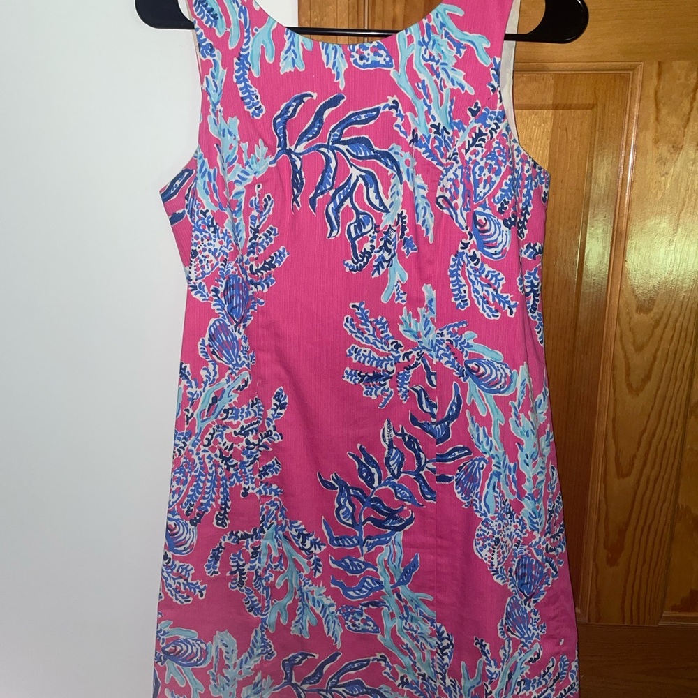 Lilly Pulitzer Pink and Blue Sheath Dress Sleeveless Scoop Neck Resort Wear